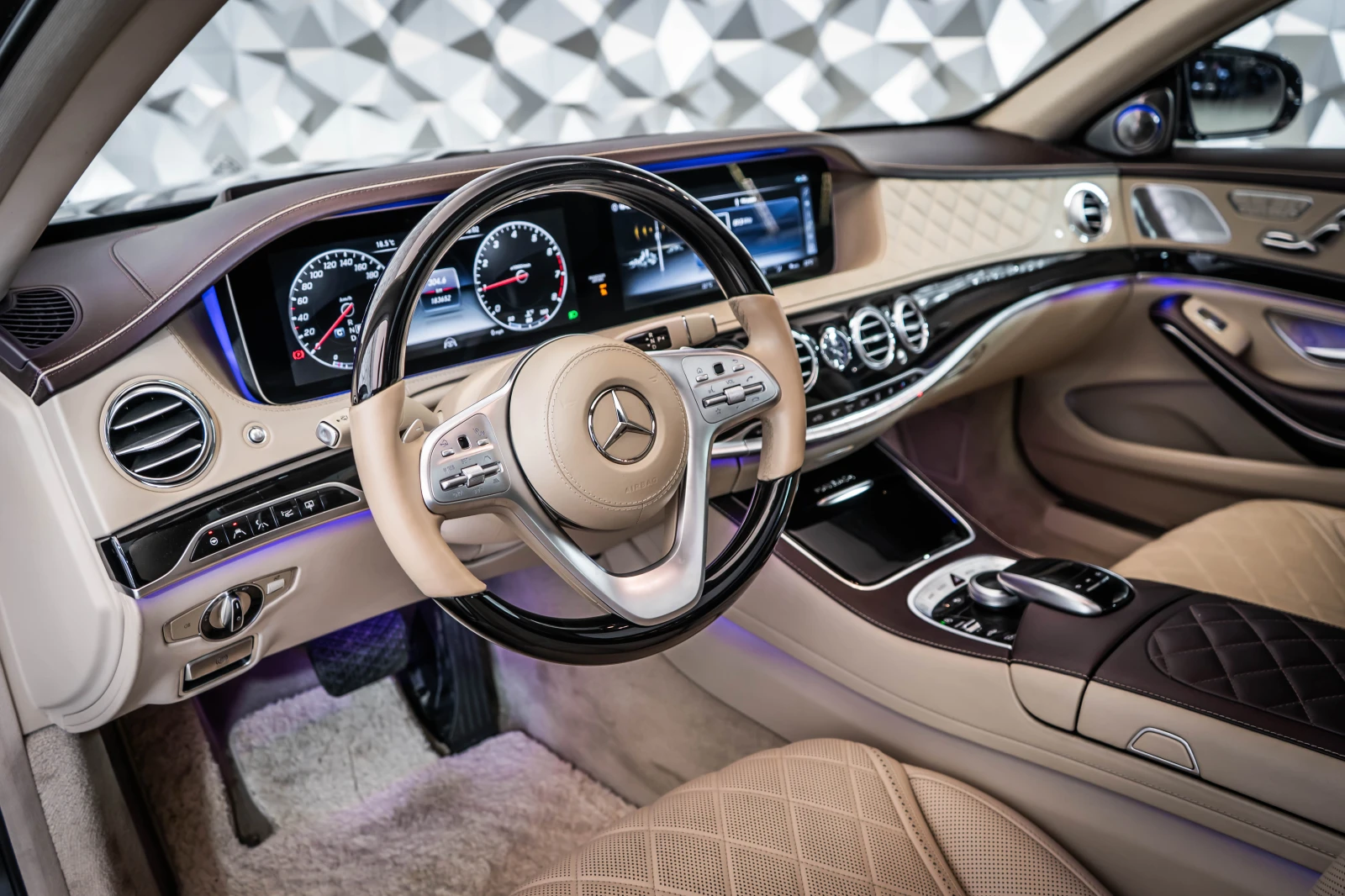 Mercedes-Benz S 560 4M Maybach* FirstClass* BurmHighEnd* DesignoExkl*  - изображение 8