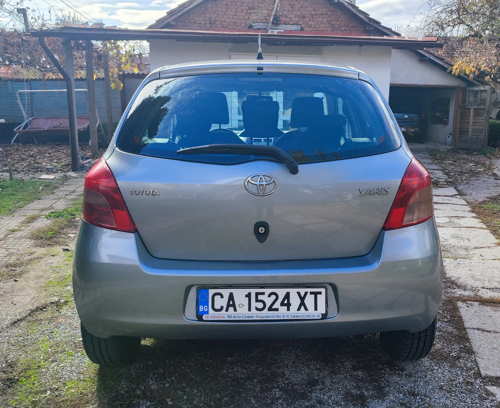 Toyota Yaris  - изображение 7