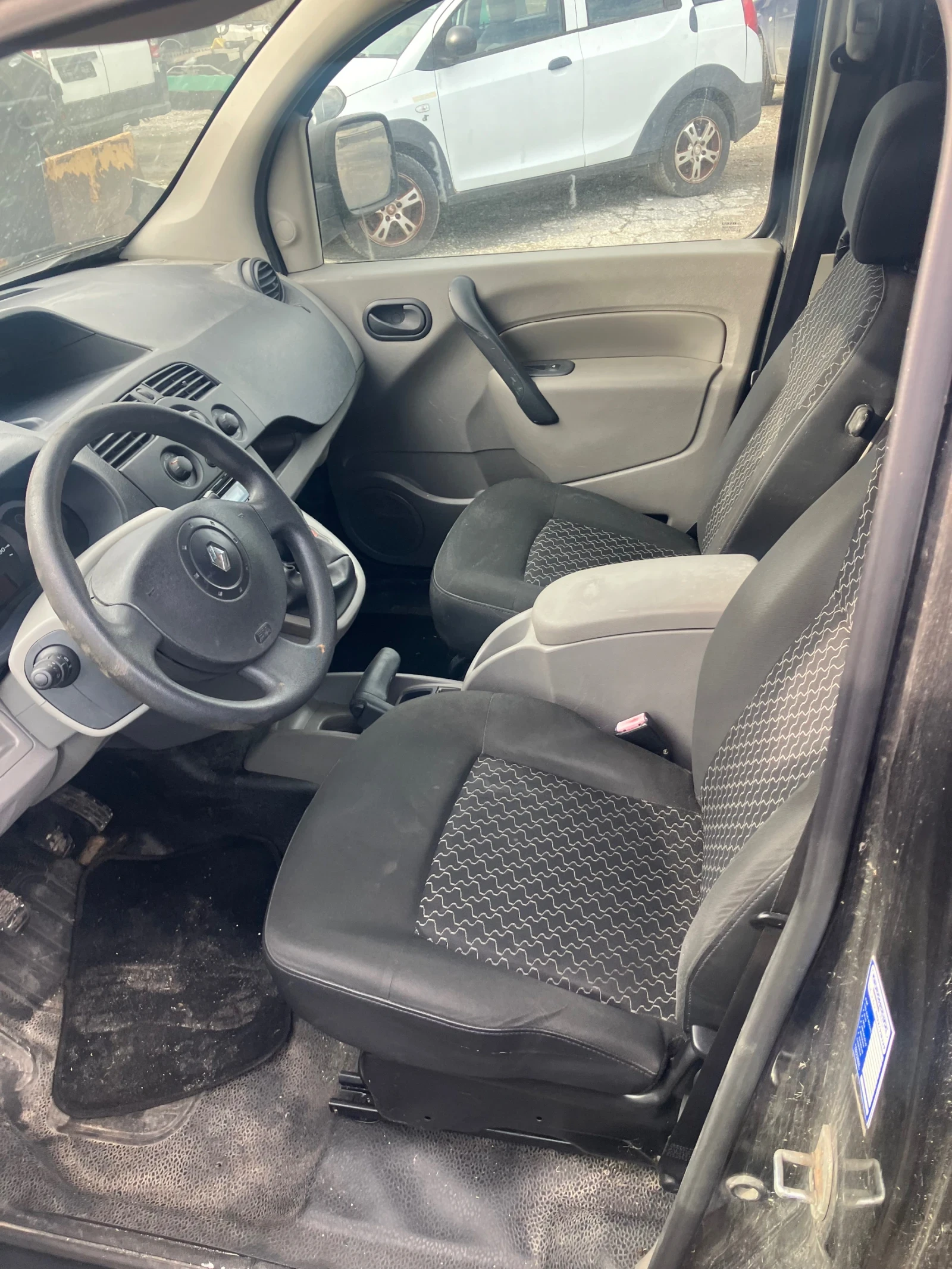 Renault Kangoo 1.5 70ks    | Mobile.bg   8