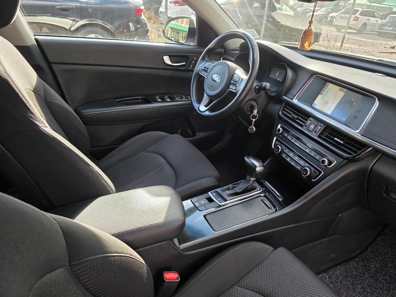 Kia Optima 1.7 CRDI 140k.c EURO 6B  | Mobile.bg   14