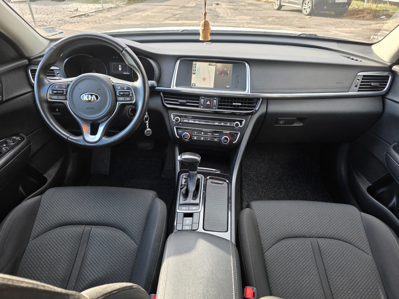 Kia Optima 1.7 CRDI 140k.c EURO 6B  | Mobile.bg   12