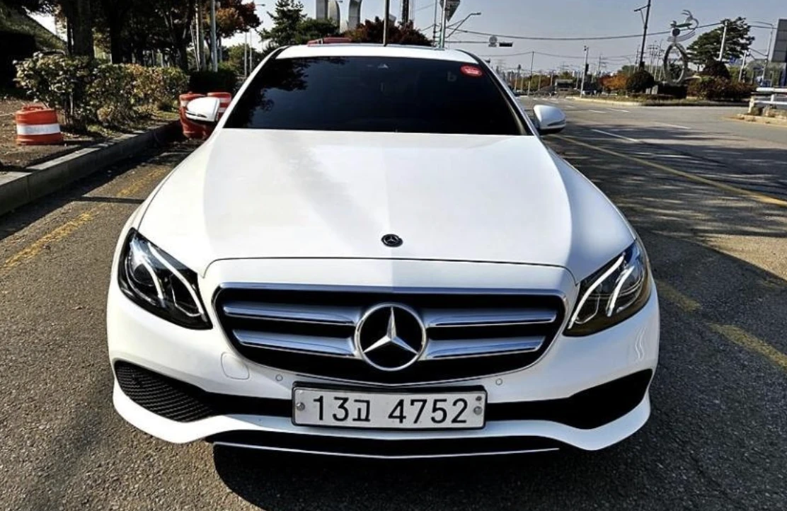 Mercedes-Benz E 300 4MATIC* 360КАМЕРА* ПОДГРЕВ* КЕЙЛЕС*  - изображение 7