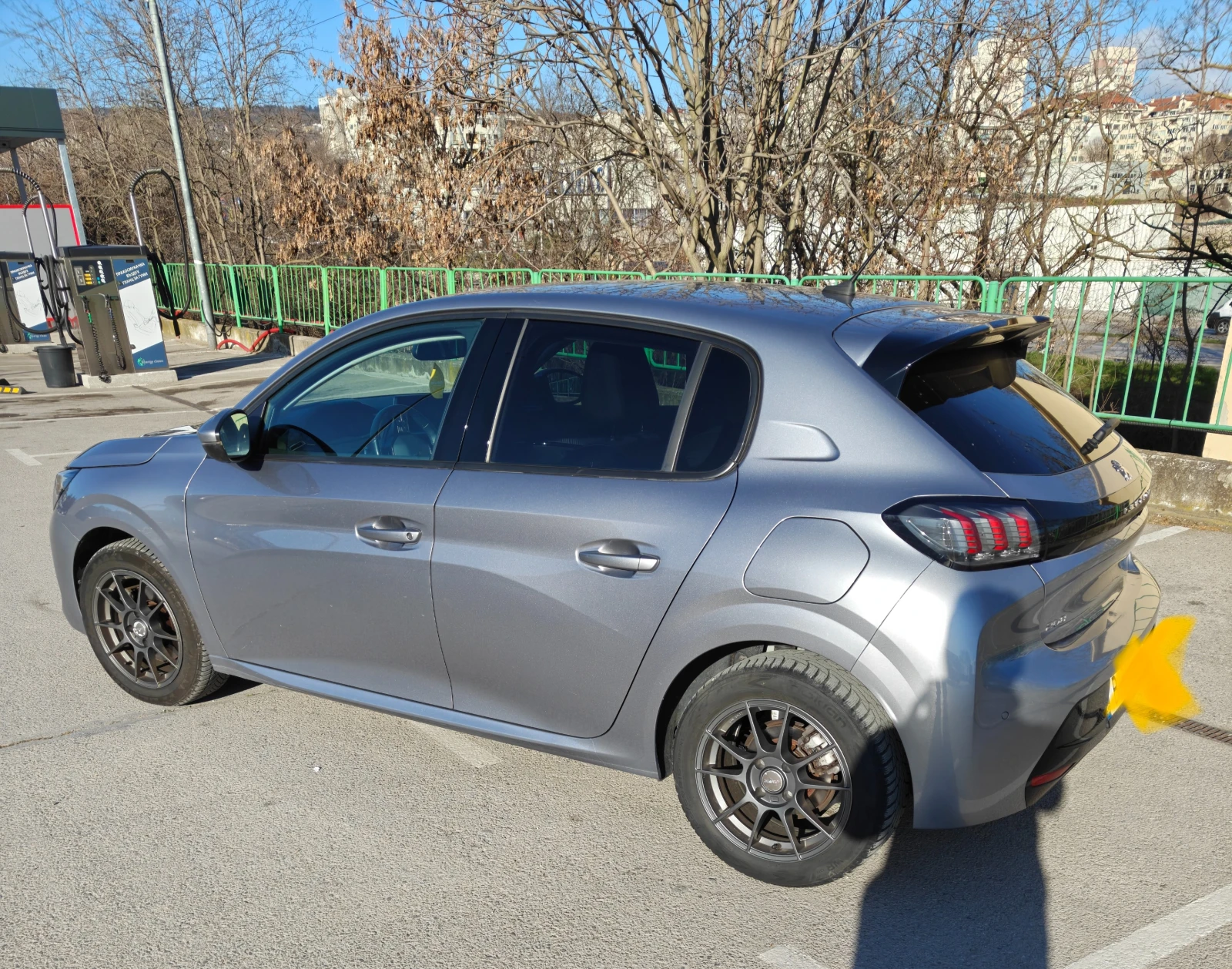 Peugeot 208 1.2 puretech, снимка 4 - Автомобили и джипове - 53847726