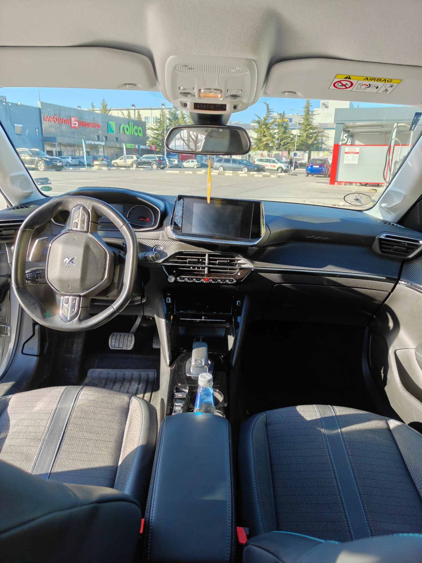Peugeot 208 1.2 puretech, снимка 7 - Автомобили и джипове - 53847726
