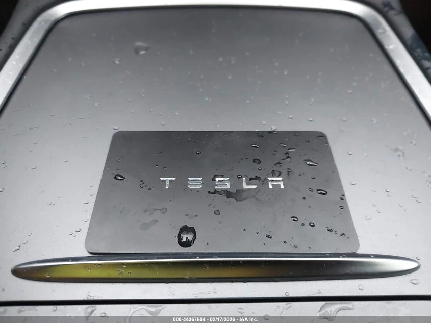 Tesla Model Y Long Range Dual Motor All-Wheel Drive, снимка 11 - Автомобили и джипове - 53848073