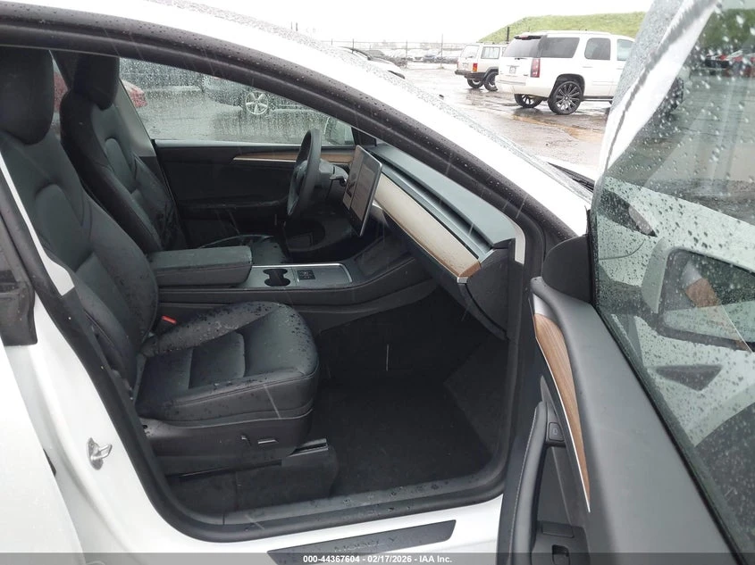 Tesla Model Y Long Range Dual Motor All-Wheel Drive, снимка 5 - Автомобили и джипове - 53848073