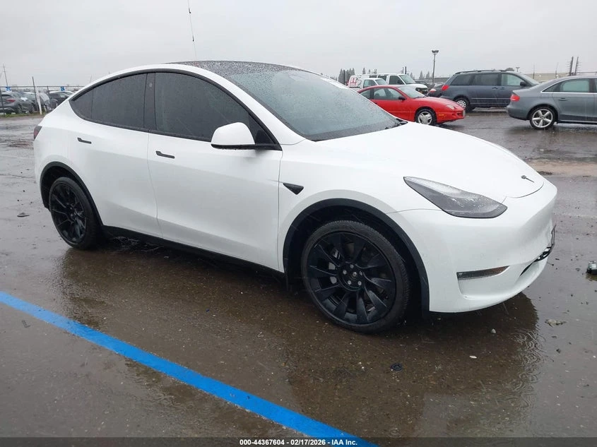 Tesla Model Y Long Range Dual Motor All-Wheel Drive