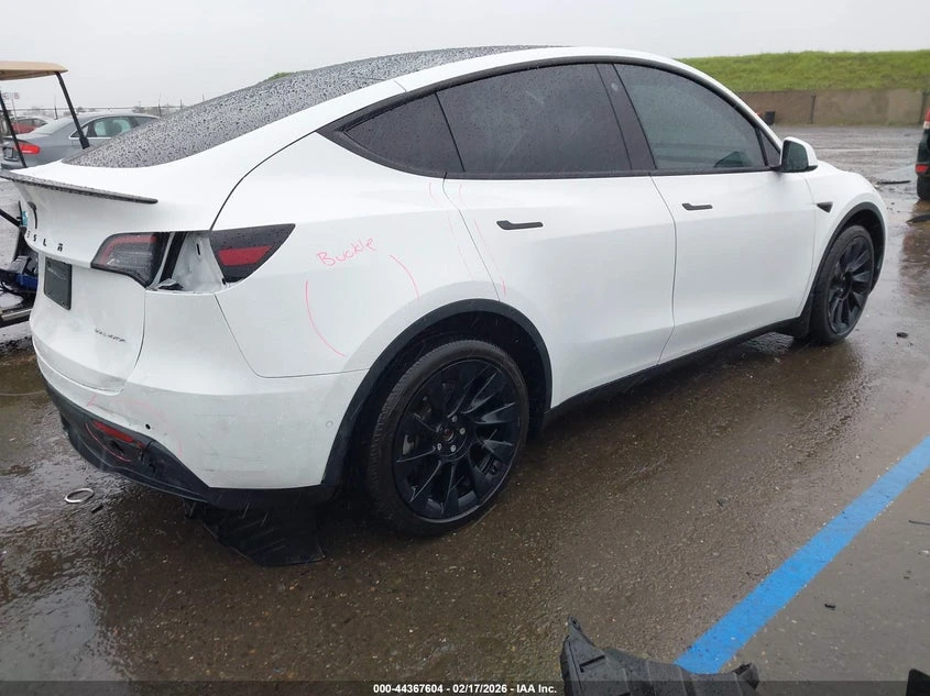 Tesla Model Y Long Range Dual Motor All-Wheel Drive, снимка 4 - Автомобили и джипове - 53848073