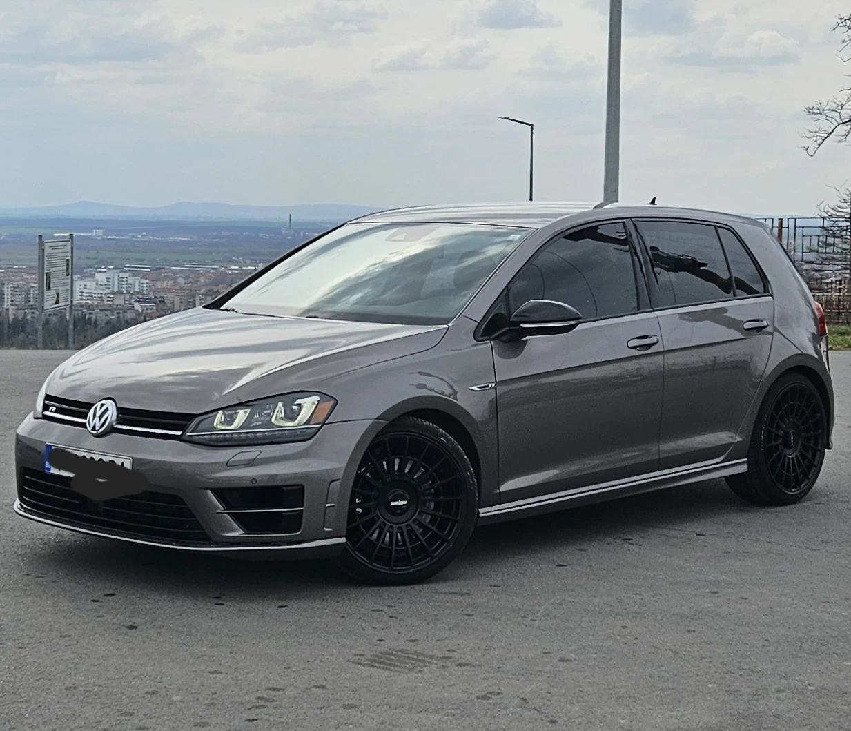 VW Golf R