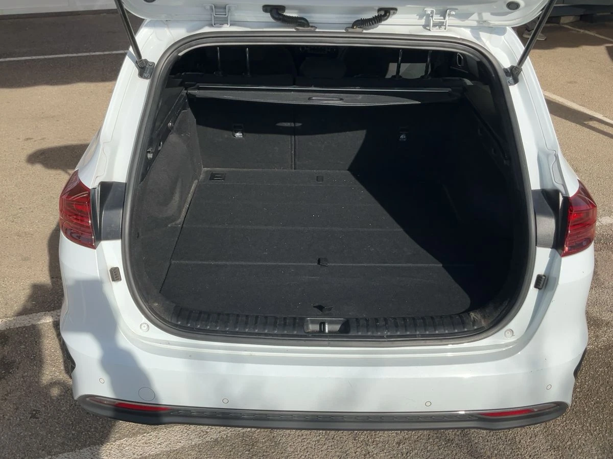 Kia Ceed 1, 6CRDI-HYBRID, снимка 5 - Автомобили и джипове - 54313757