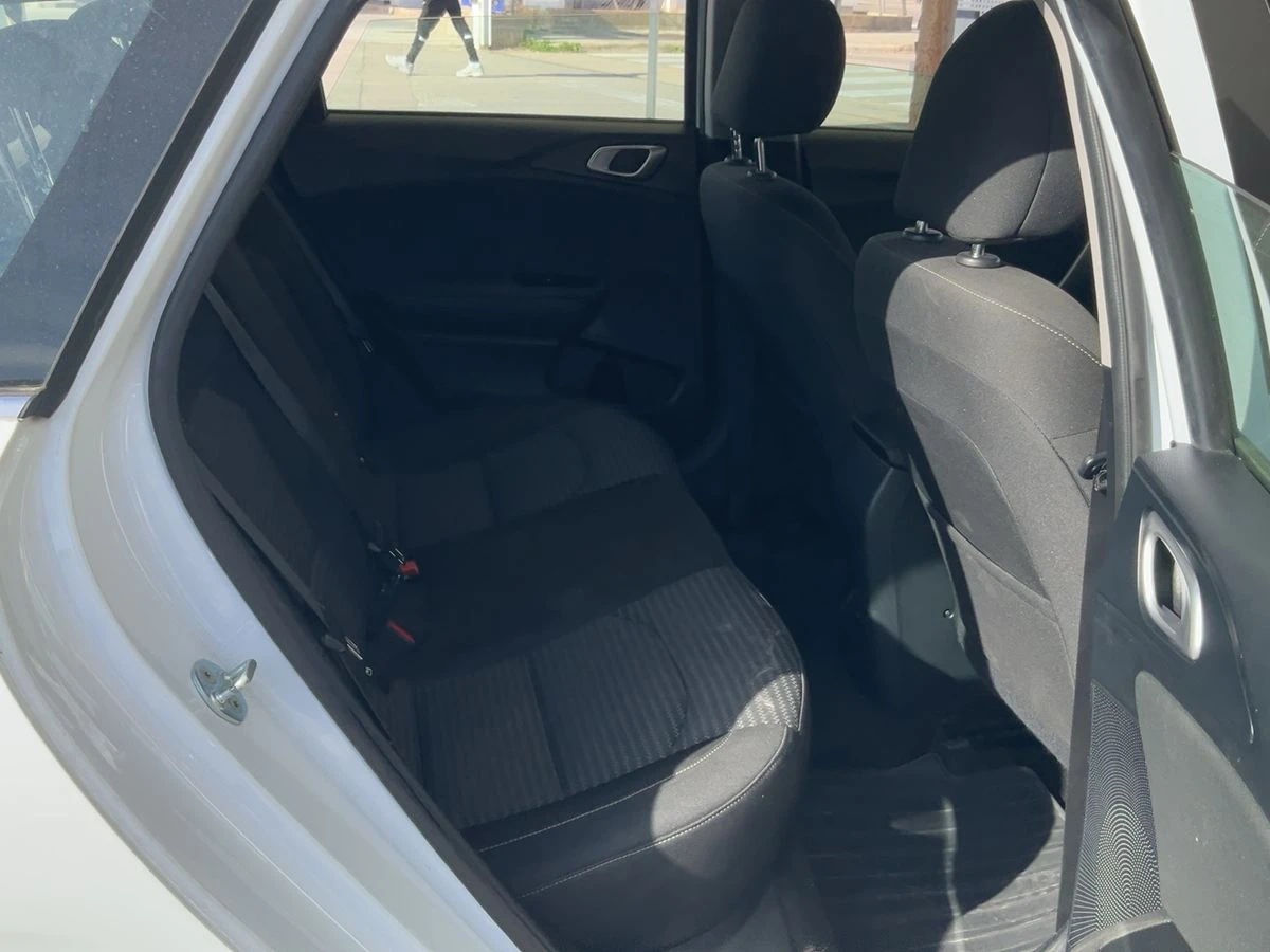 Kia Ceed 1, 6CRDI-HYBRID, снимка 7 - Автомобили и джипове - 54313757