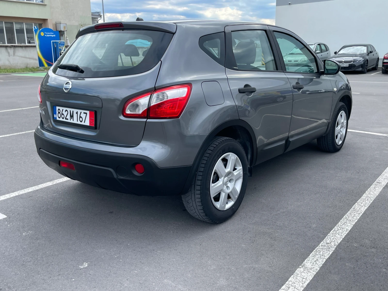 Nissan Qashqai 1.6 газ навигация като нова , снимка 4 - Автомобили и джипове - 55069951