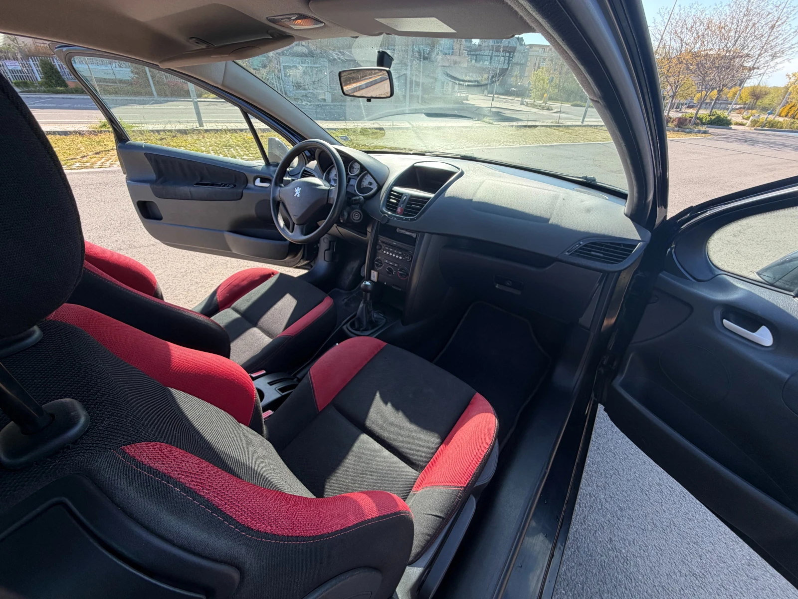 Peugeot 207 1.6 HDI (109к.с.), снимка 10 - Автомобили и джипове - 54428136