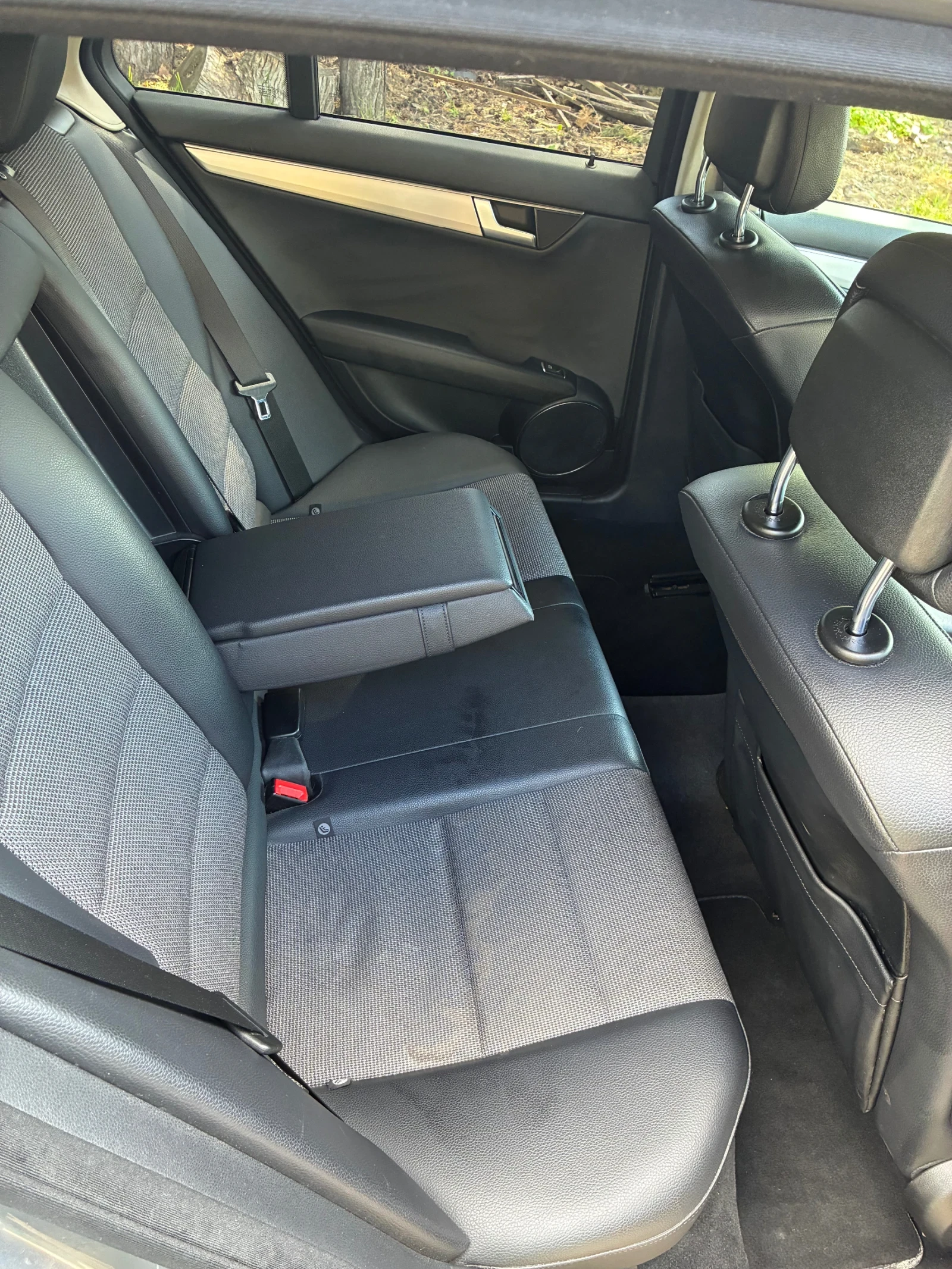 Mercedes-Benz C 200 C 200 DCI, снимка 11 - Автомобили и джипове - 54442432