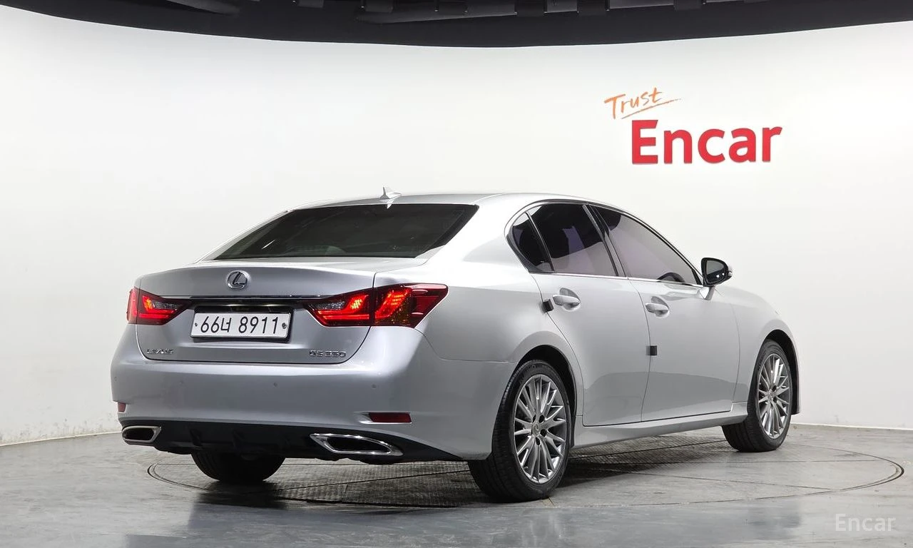 Lexus GS 350 * EXECUTIVE* КОЖА* ПОДГРЕВ* ОБДУХВАНЕ* ШИБИДАХ* HE, снимка 2 - Автомобили и джипове - 54445881