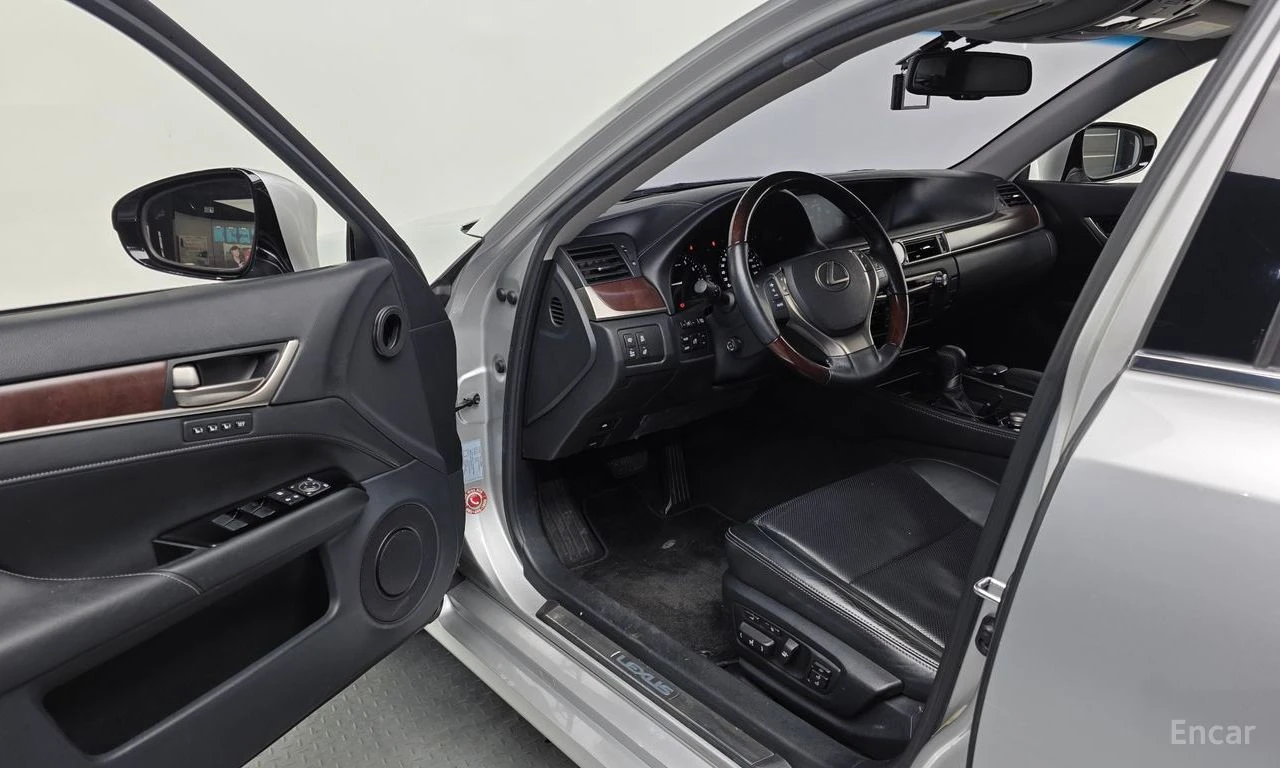 Lexus GS 350 * EXECUTIVE* КОЖА* ПОДГРЕВ* ОБДУХВАНЕ* ШИБИДАХ* HE, снимка 9 - Автомобили и джипове - 54445881
