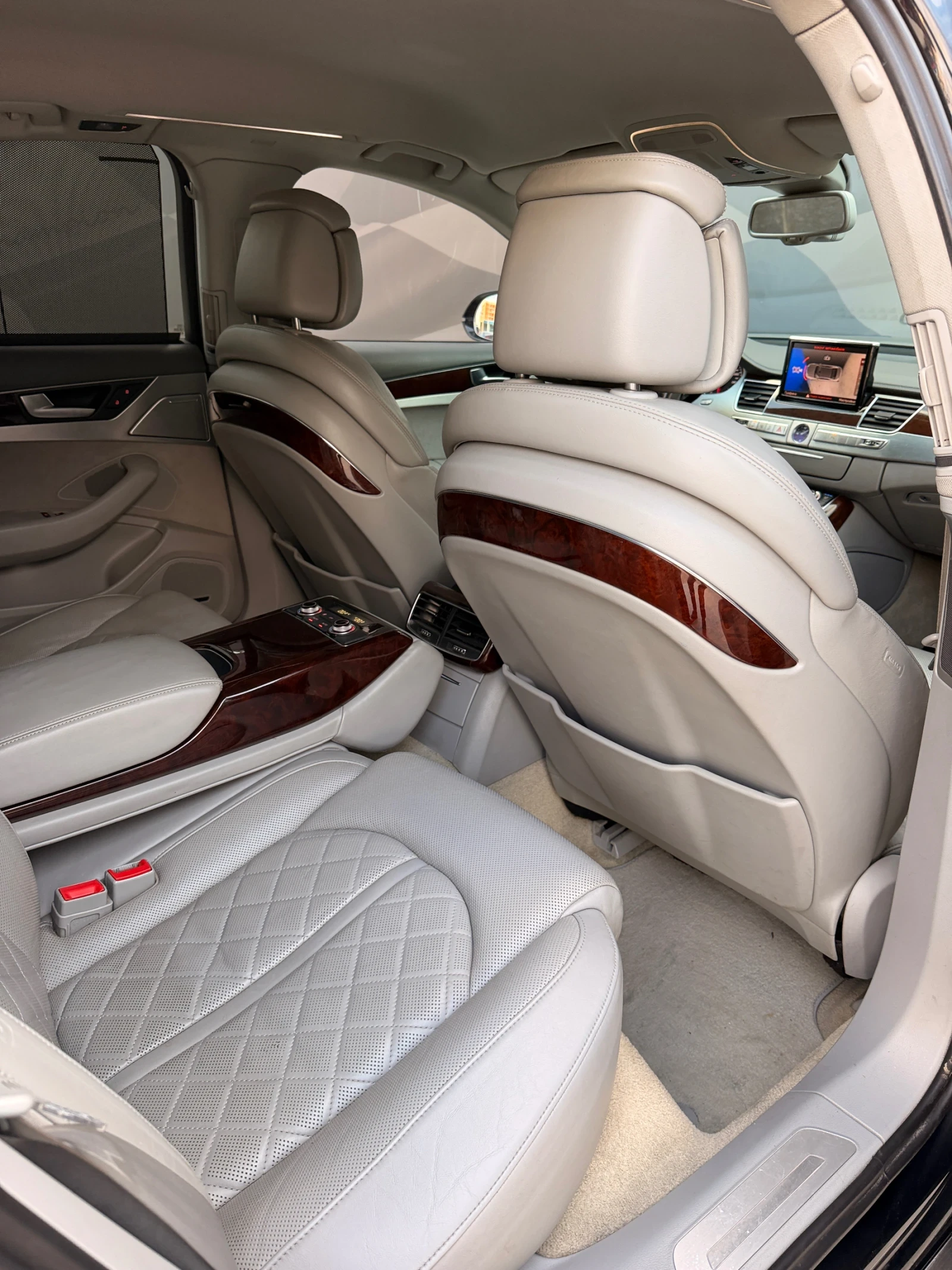 Audi A8 Бартер лизинг без доходи, снимка 12 - Автомобили и джипове - 54467375