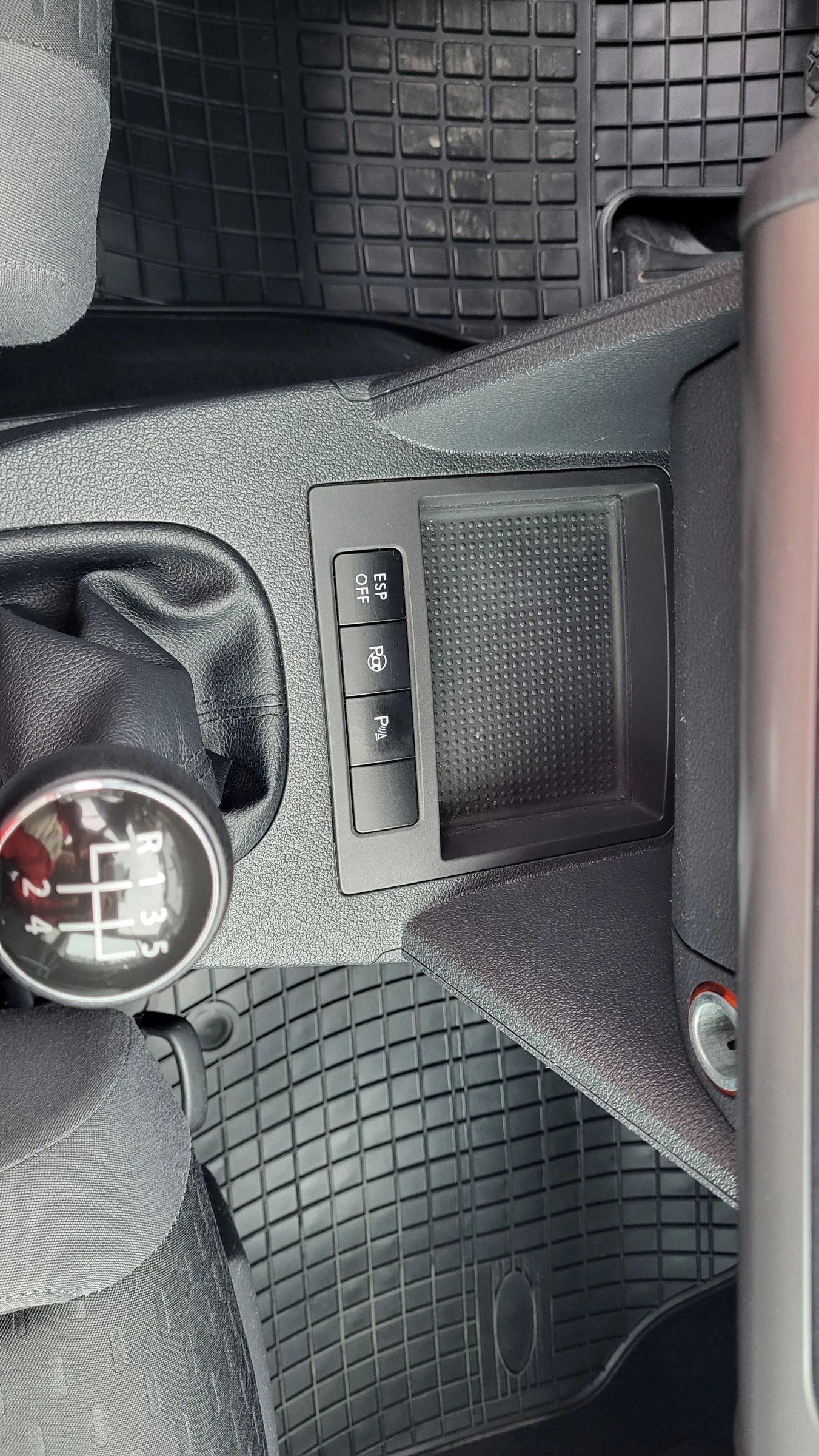 VW Touran 1.6-102 BIFUEL* HIGHLINE* NAVI | Mobile.bg � ����������� 14