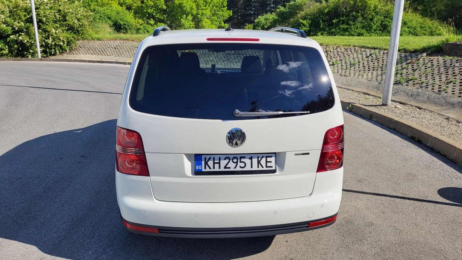 VW Touran 1.6-102 BIFUEL* HIGHLINE* NAVI, снимка 3 - Автомобили и джипове - 54596966