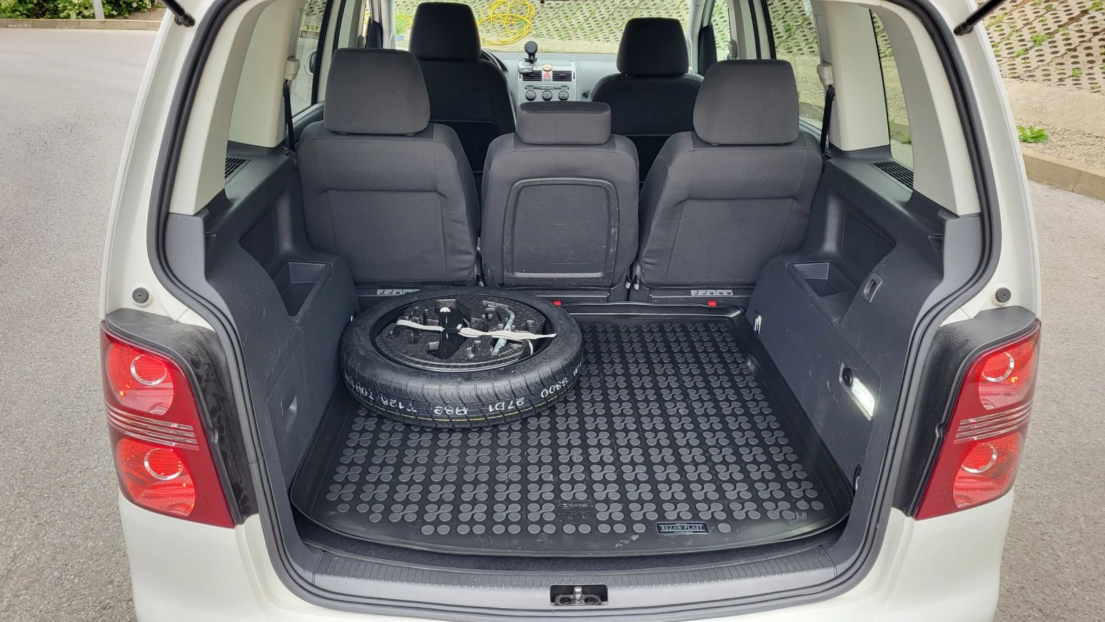 VW Touran 1.6-102 BIFUEL* HIGHLINE* NAVI | Mobile.bg � ����������� 8