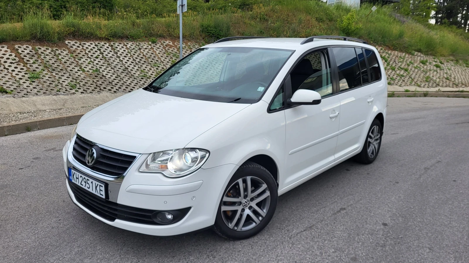 VW Touran 1.6-102 BIFUEL* HIGHLINE* NAVI