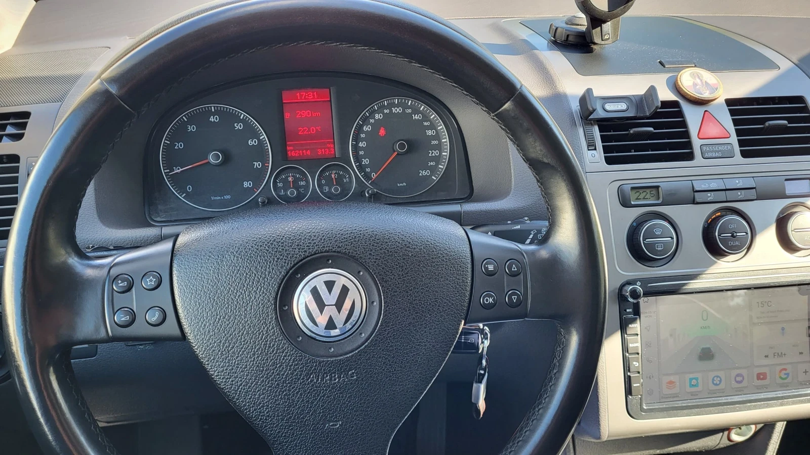 VW Touran 1.6-102 BIFUEL* HIGHLINE* NAVI, снимка 14 - Автомобили и джипове - 54596966