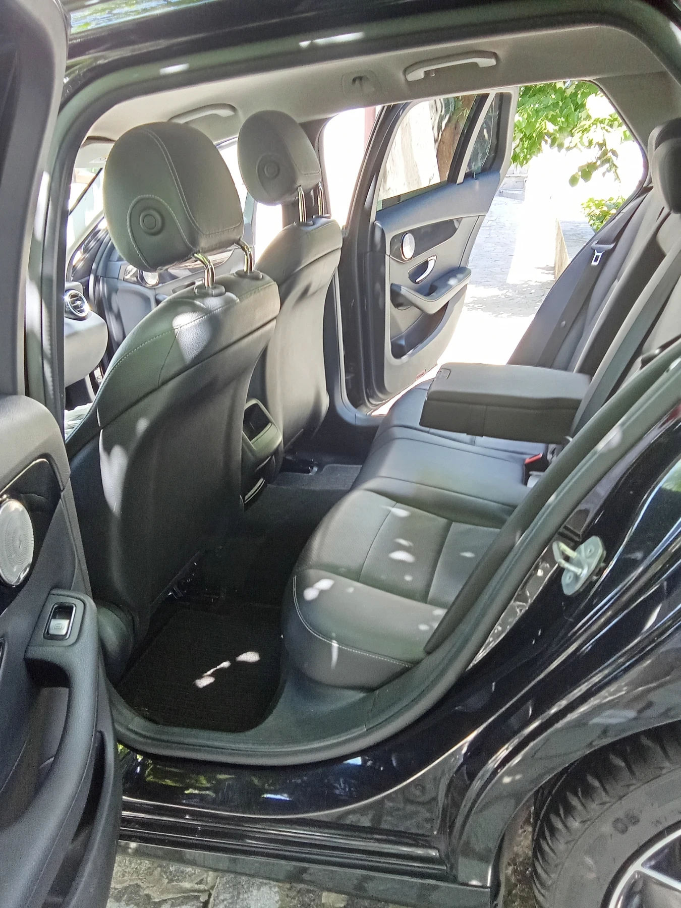 Mercedes-Benz C 220, снимка 6 - Автомобили и джипове - 54720071