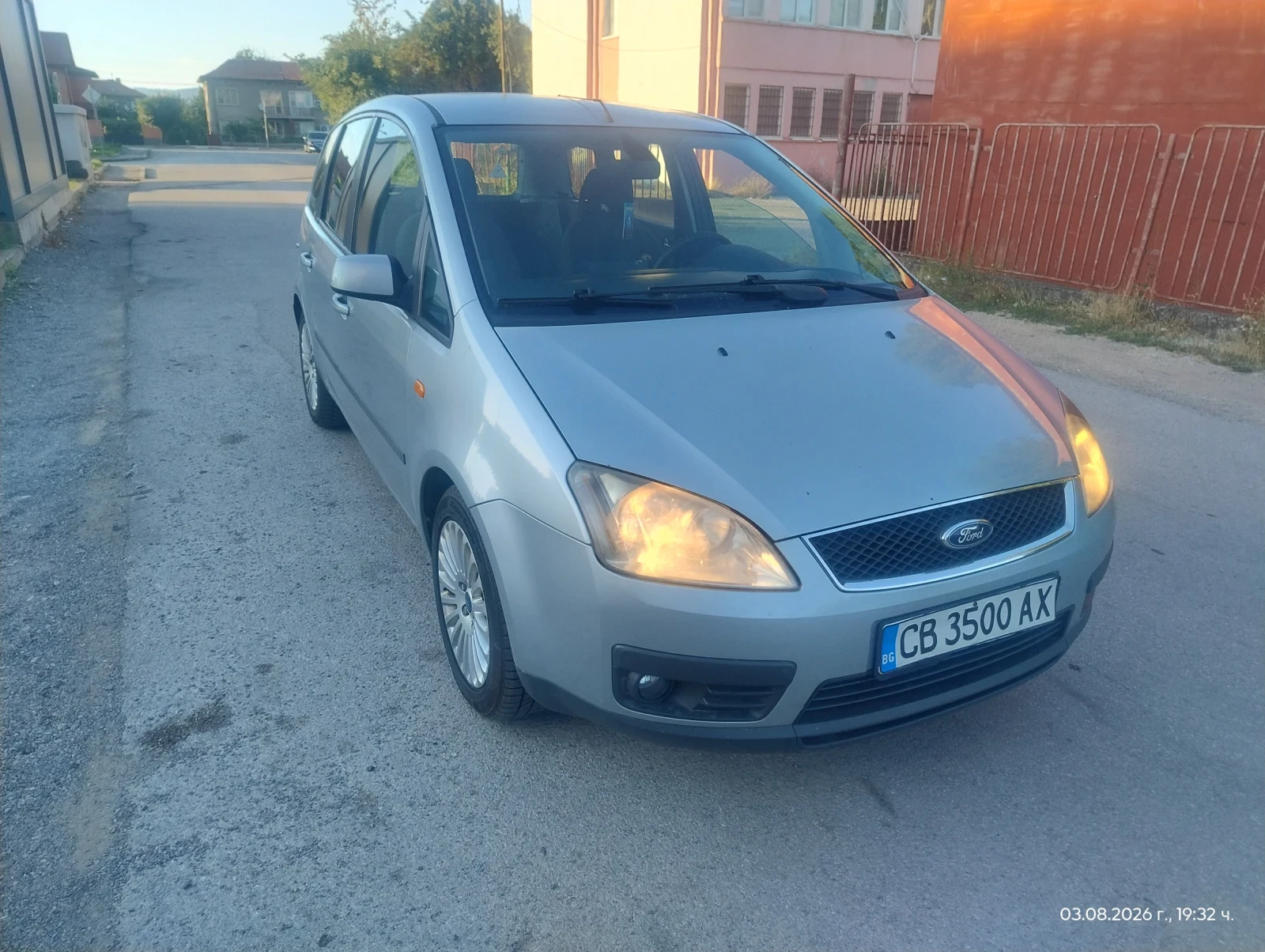 Ford C-max 1.8 газ клима, снимка 5 - Автомобили и джипове - 55544904