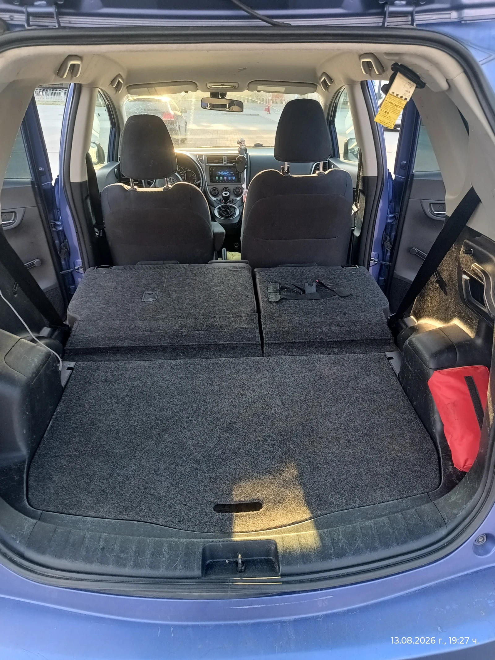 Toyota Verso S 1.4 D4D 90кс. Multimedia 6 скорости, снимка 11 - Автомобили и джипове - 55658571