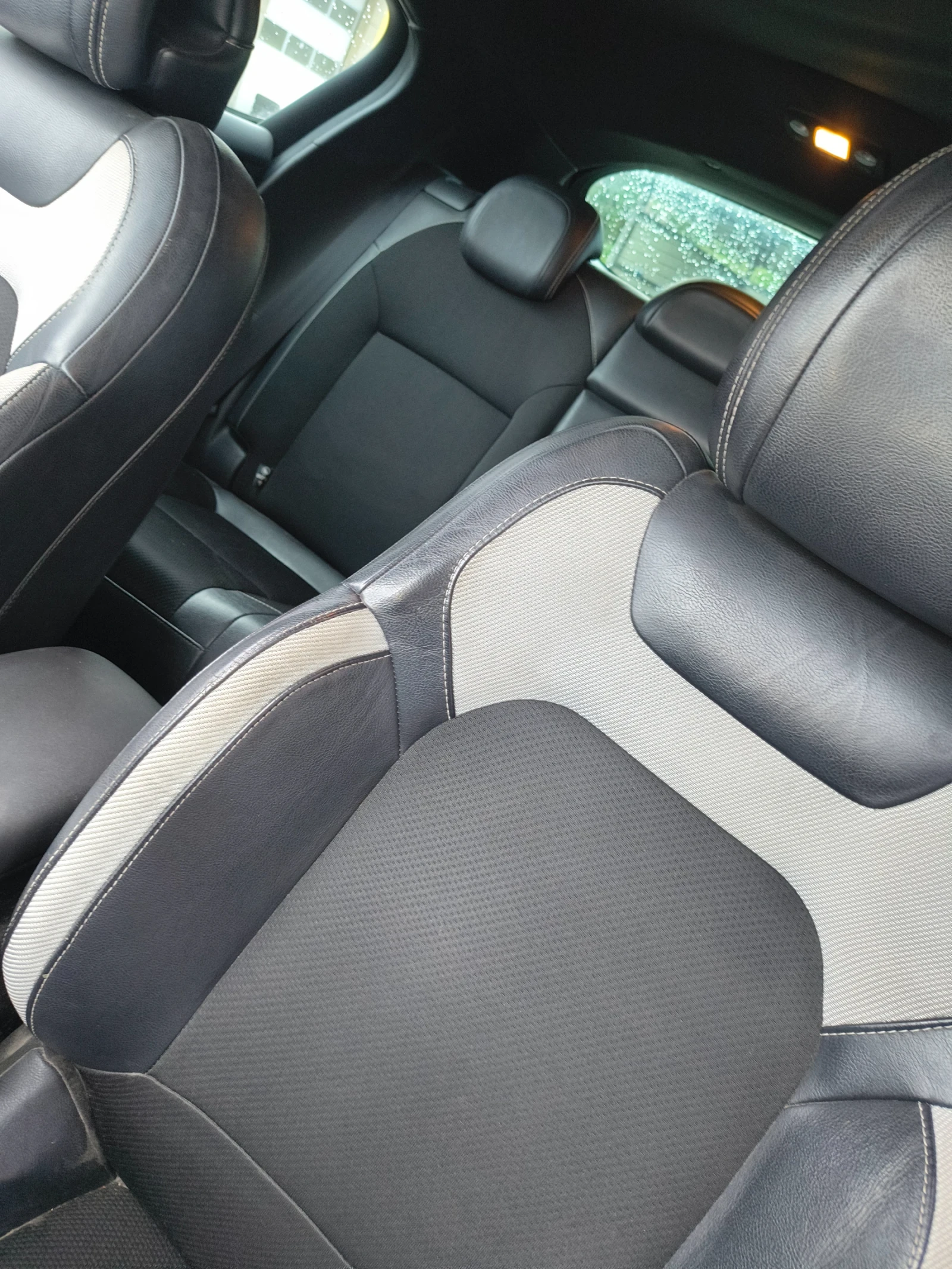 Citroen DS4, снимка 3 - Автомобили и джипове - 56230132