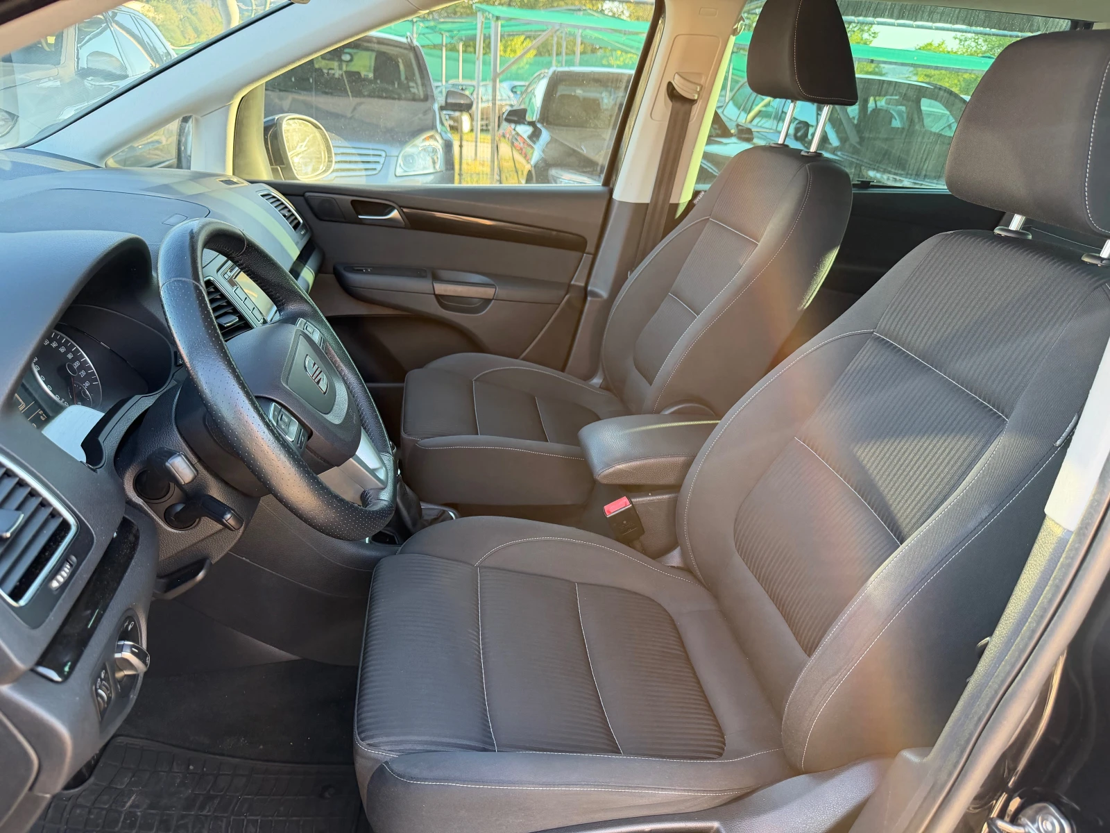 Seat Alhambra, снимка 9 - Автомобили и джипове - 56132438