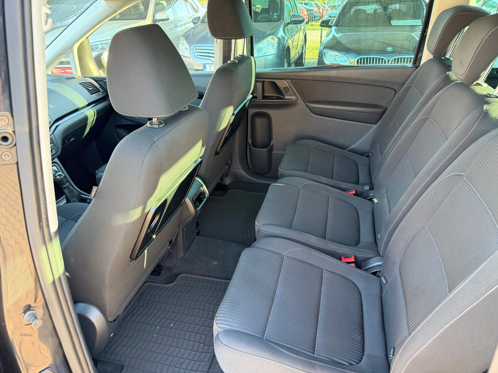 Seat Alhambra, снимка 11 - Автомобили и джипове - 56132438