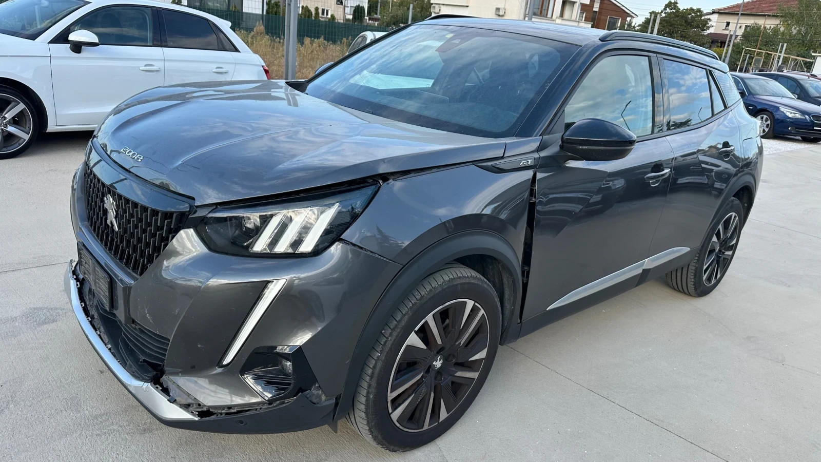 Peugeot 2008 Pure Tech 155 S&S EAT8 GT