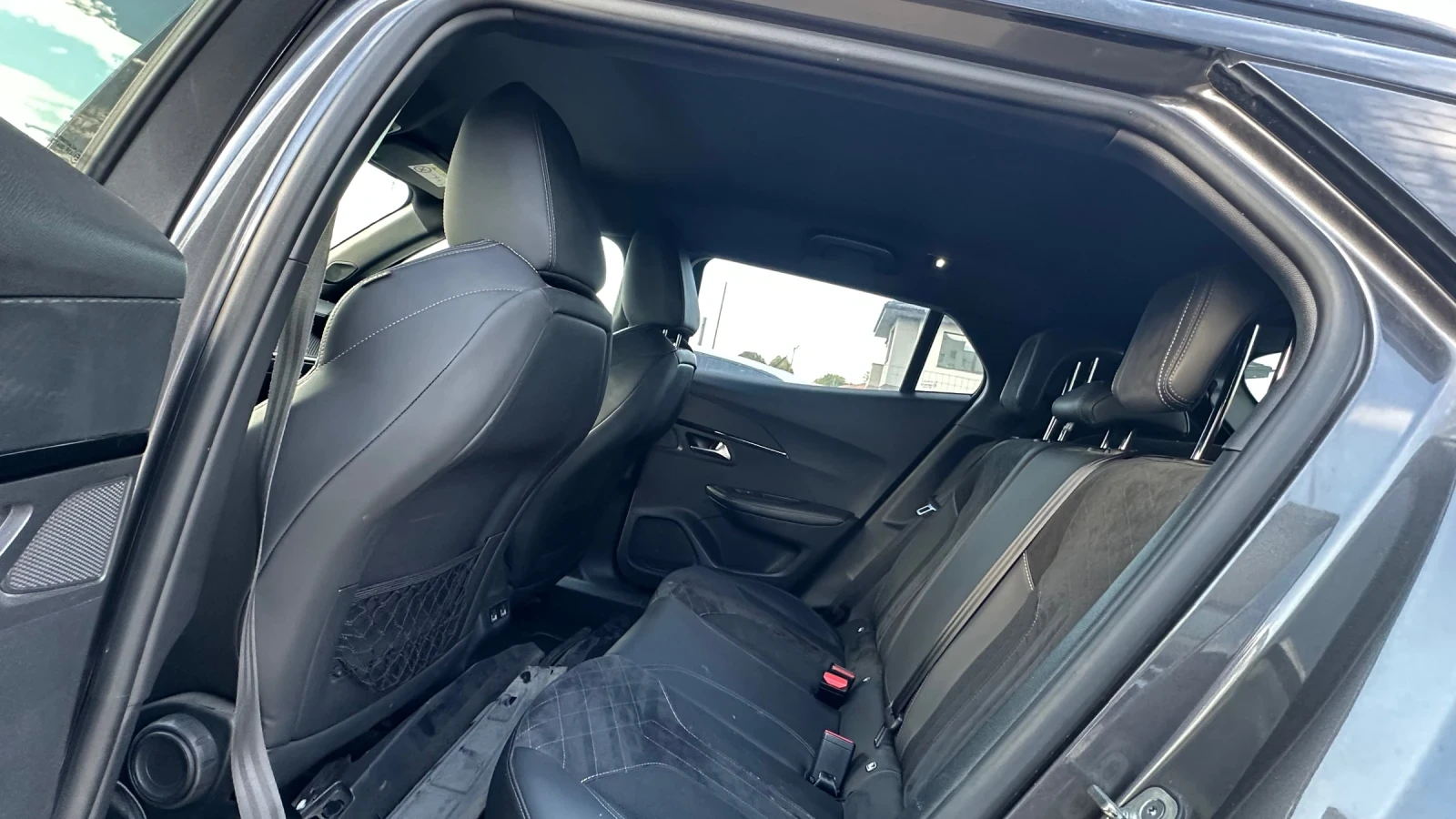 Peugeot 2008 Pure Tech 155 S&S EAT8 GT | Mobile.bg � ����������� 17