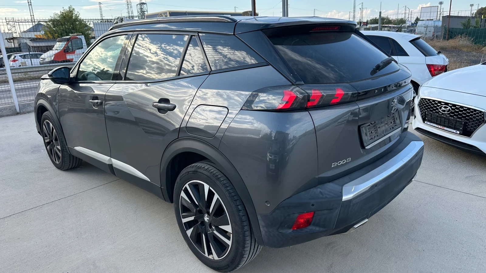 Peugeot 2008 Pure Tech 155 S&S EAT8 GT | Mobile.bg � ����������� 6