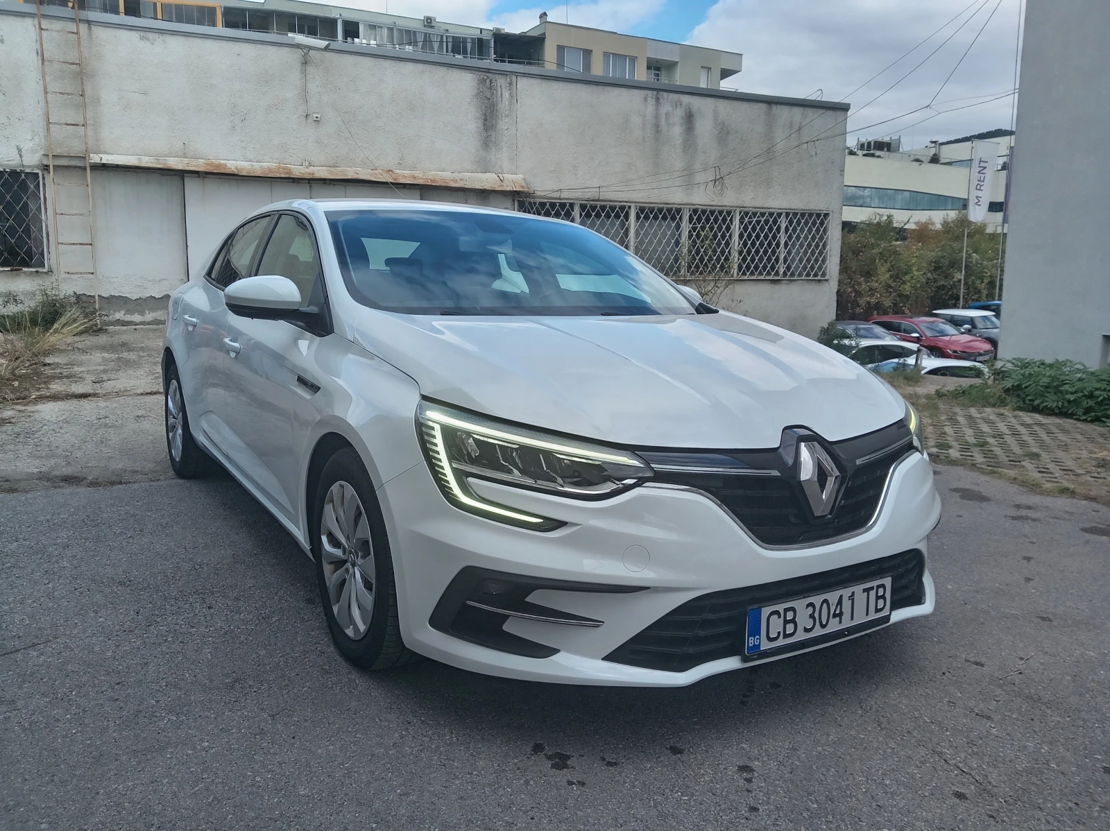 Renault Megane 1.5dci, снимка 2 - Автомобили и джипове - 56653206