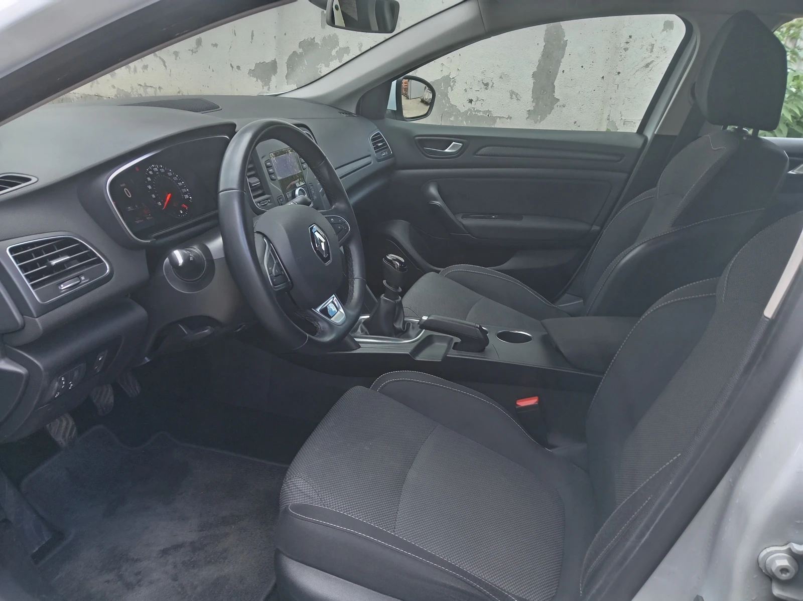 Renault Megane 1.5dci, снимка 7 - Автомобили и джипове - 56653206