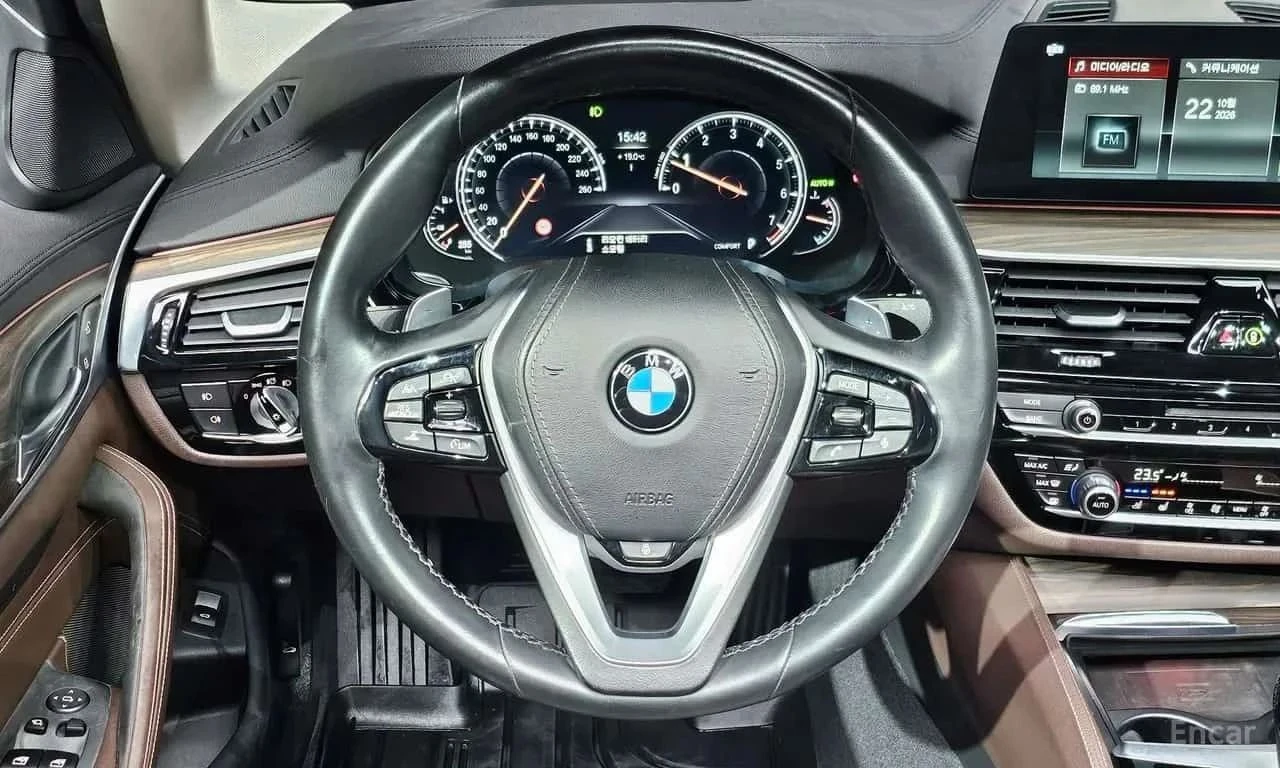 BMW 530, снимка 14 - Автомобили и джипове - 56688525
