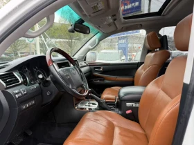 Lexus LX 570 MARK LEV* 3X TV* ПОДГРЕВ* ОБДУХВАНЕ* 6+ 1* ШИБИДАХ, снимка 9