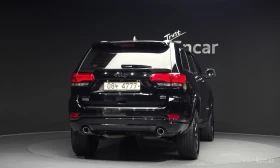 Jeep Grand cherokee OVERLAND* КОЖА* ПОДГРЕВ* ОБДУХВАНЕ* КАМЕРА* PANO* , снимка 4