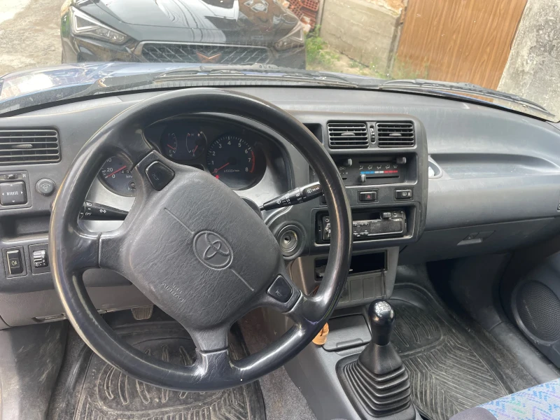 Toyota Rav4, снимка 5 - Автомобили и джипове - 48270955