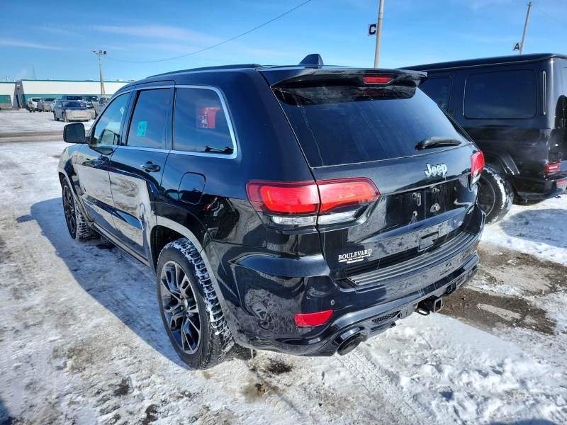 Jeep Grand cherokee 4WD 4DR SRT8 Канада, снимка 3 - Автомобили и джипове - 49256161