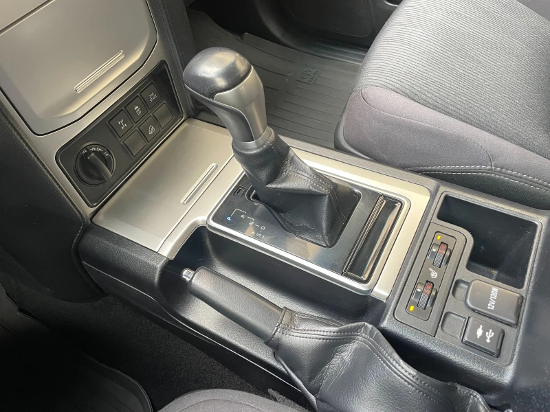 Toyota Land cruiser 2.8 D-4D 4WD J150 Facelift- в ГАРАНЦИЯ, снимка 12 - Автомобили и джипове - 49842063
