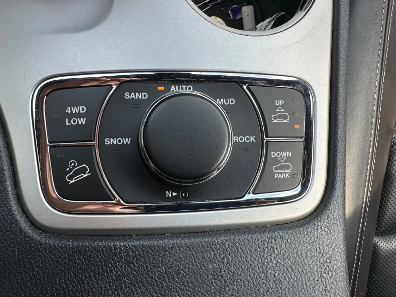 Jeep Grand cherokee 3.6 - OVERLAND - ГАЗ, снимка 12 - Автомобили и джипове - 51609164