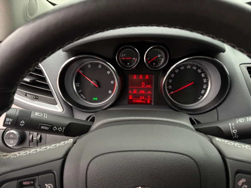 Opel Mokka 1.7CDTI-130k.c. COSMO 4x4 /124000km.!!!/, снимка 11 - Автомобили и джипове - 52315082