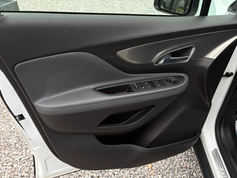 Opel Mokka 1.7CDTI-130k.c. COSMO 4x4 /124000km.!!!/, снимка 9 - Автомобили и джипове - 52315082