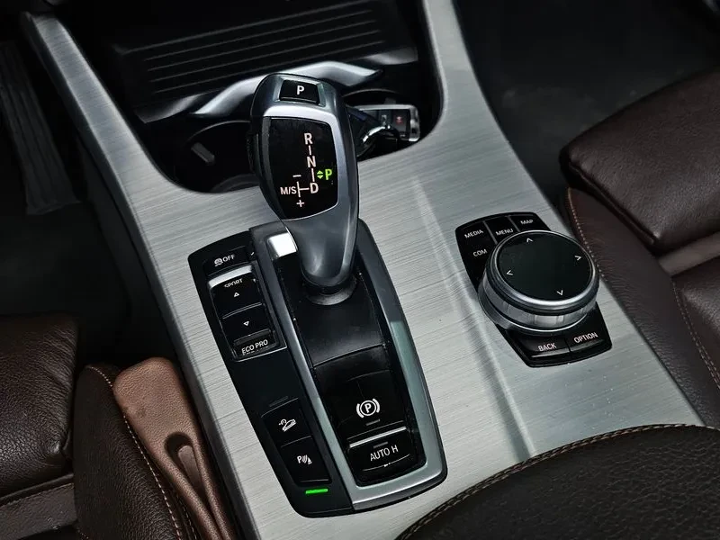 BMW X4 2.0d, снимка 9 - Автомобили и джипове - 54604847