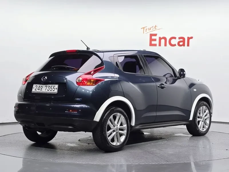 Nissan Juke SV F15 1.6 Бензин, снимка 2 - Автомобили и джипове - 55457577