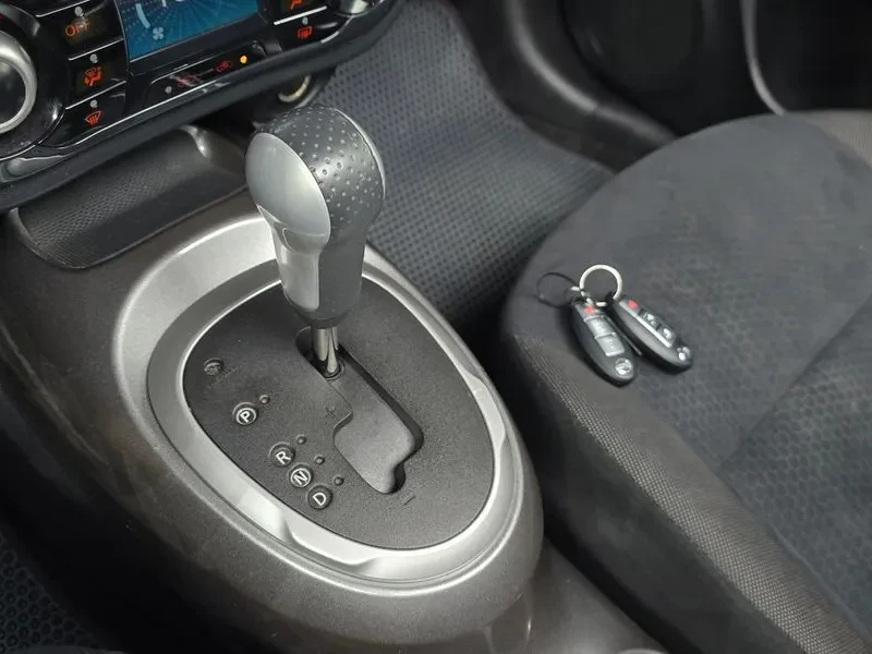 Nissan Juke SV F15 1.6 Бензин, снимка 8 - Автомобили и джипове - 55457577