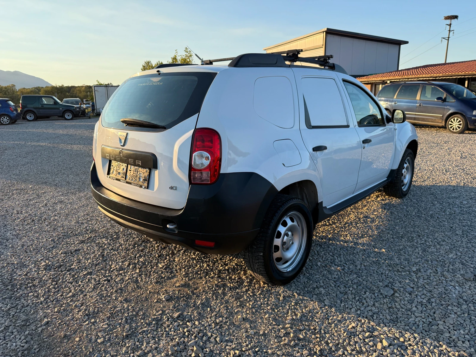 Dacia Duster 1.5DCi-90PS-4x4-Товарен - изображение 5